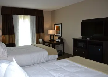 Holiday Inn Express Hotel & Suites St. Joseph by IHG hotel thumbnail 5