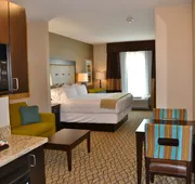 Holiday Inn Express Hotel & Suites St. Joseph by IHG hotel detail image 7