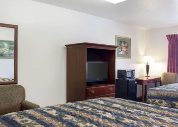 Rodeway Inn West Fargo Main Ave. hotel thumbnail 6