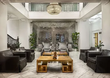 Redmont Hotel Birmingham, Curio Collection by Hilton hotel thumbnail 5