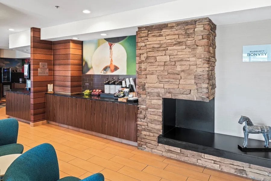 Fairfield Inn & Suites by Marriott Columbus hotel detail image 2