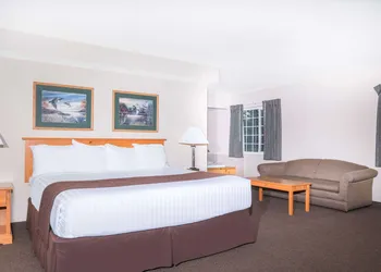Baymont by Wyndham Baxter/Brainerd Area hotel thumbnail 4