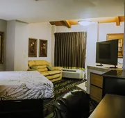 Apple Tree Inn and Suites hotel detail image 4