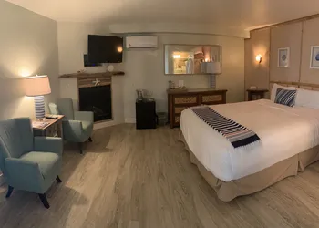Casa Tropicana hotel thumbnail 3