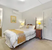 The DeBary Inn hotel detail image 5