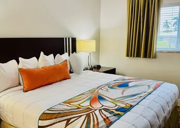 Surfsider Resort hotel thumbnail 2