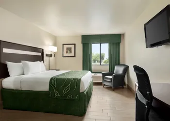 Baymont by Wyndham Glenwood hotel thumbnail 6