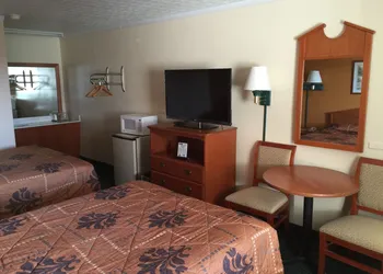 Budget Inn hotel thumbnail 7