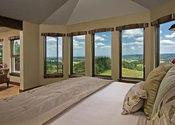 Youngberg Hill hotel thumbnail 6