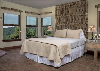Youngberg Hill hotel thumbnail 8