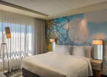 Courtyard by Marriott Winnipeg Airport hotel thumbnail 5