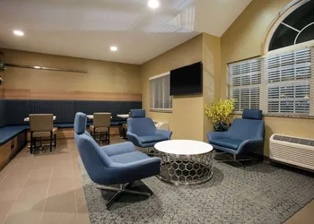 Microtel Inn & Suites By Wyndham Pecos hotel thumbnail 2