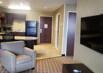Microtel Inn & Suites By Wyndham Pecos hotel thumbnail 7