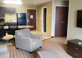Microtel Inn & Suites By Wyndham Pecos hotel thumbnail 8