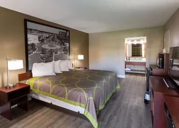Super 8 by Wyndham Goldsboro hotel thumbnail 5
