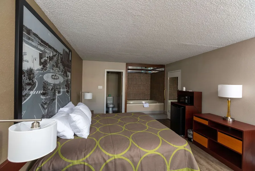 Super 8 by Wyndham Goldsboro hotel detail image 6