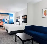 Holiday Inn Express & Suites Houston East - Baytown by IHG hotel detail image 4