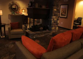 Little Missouri Inn & Suites hotel thumbnail 4