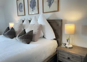 Kingfish at West Sound hotel thumbnail 5