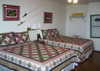 Pointe West Resort Motel hotel thumbnail 3