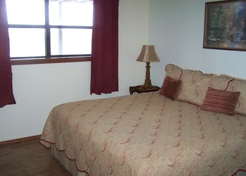 Pointe West Resort Motel hotel thumbnail 6