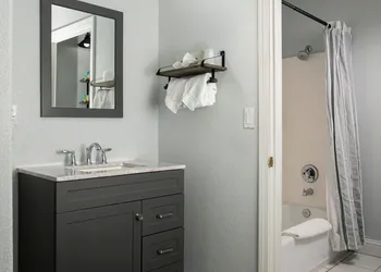 Hounds Tooth Inn hotel thumbnail 4