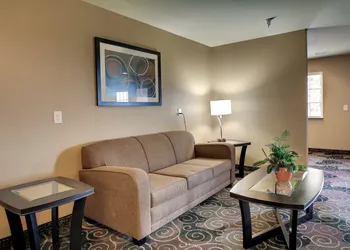 Cobblestone Inn & Suites - Avoca hotel thumbnail 3