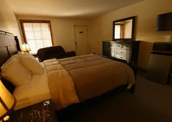Skyline Lodge hotel thumbnail 8
