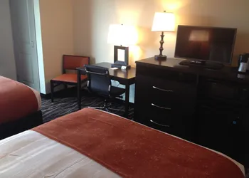 AmericInn by Wyndham Waupun hotel thumbnail 8