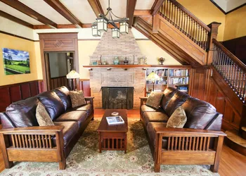 Iron Horse Inn hotel thumbnail 6