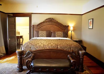 Iron Horse Inn hotel thumbnail 8