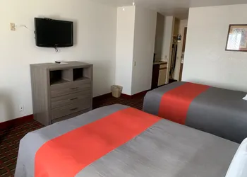 Guest House Inn hotel thumbnail 5