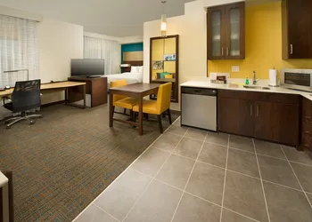 Residence Inn by Marriott Tyler hotel thumbnail 7
