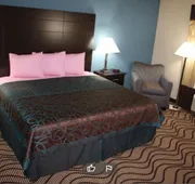 La Plaza Inn & Suites hotel detail image 4