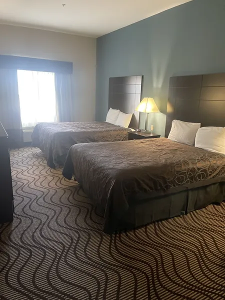 La Plaza Inn & Suites hotel detail image 6