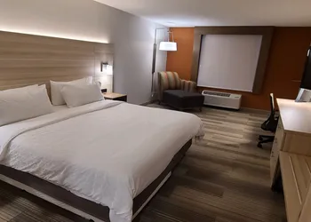 Holiday Inn Express Newton Falls by IHG hotel thumbnail 4