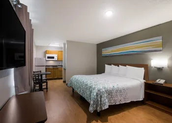 HomeTowne Studios by Red Roof Covington, GA hotel thumbnail 7