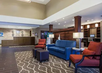 Comfort Suites Youngstown North hotel thumbnail 3