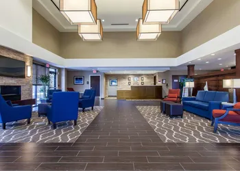 Comfort Suites Youngstown North hotel thumbnail 5
