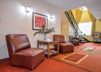 Charles River Inn hotel thumbnail 2