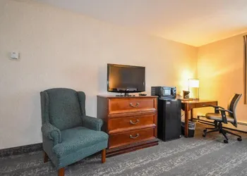 Charles River Inn hotel thumbnail 3