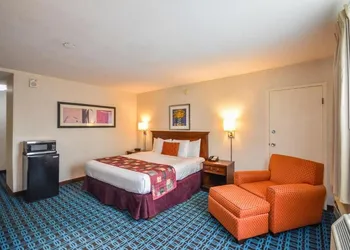 Charles River Inn hotel thumbnail 5