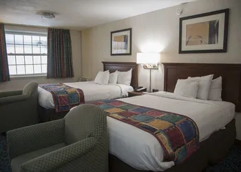 Charles River Inn hotel thumbnail 6