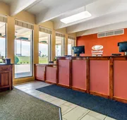 Econo Lodge Inn & Suites Brookings hotel detail image 3