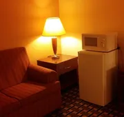 Econo Lodge Inn & Suites Brookings hotel detail image 7