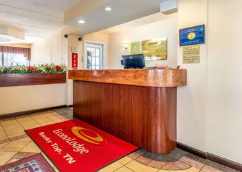 Econo Lodge Rocky Top hotel thumbnail 2
