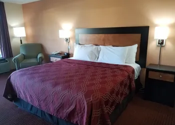 Econo Lodge Rocky Top hotel thumbnail 4