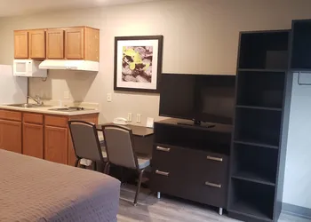 WoodSpring Suites Kansas City Lenexa hotel thumbnail 6