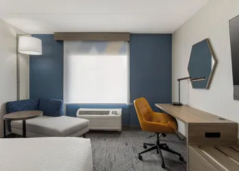 Holiday Inn Express & Suites Ottawa East - Orleans by IHG hotel thumbnail 8
