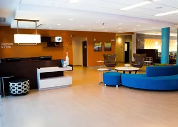 Wavecrest Lodge hotel thumbnail 2